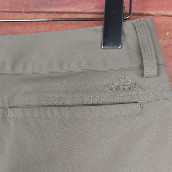 Adidas ClimaLite golf tennis Bermuda Shorts - Picture 7 of 9